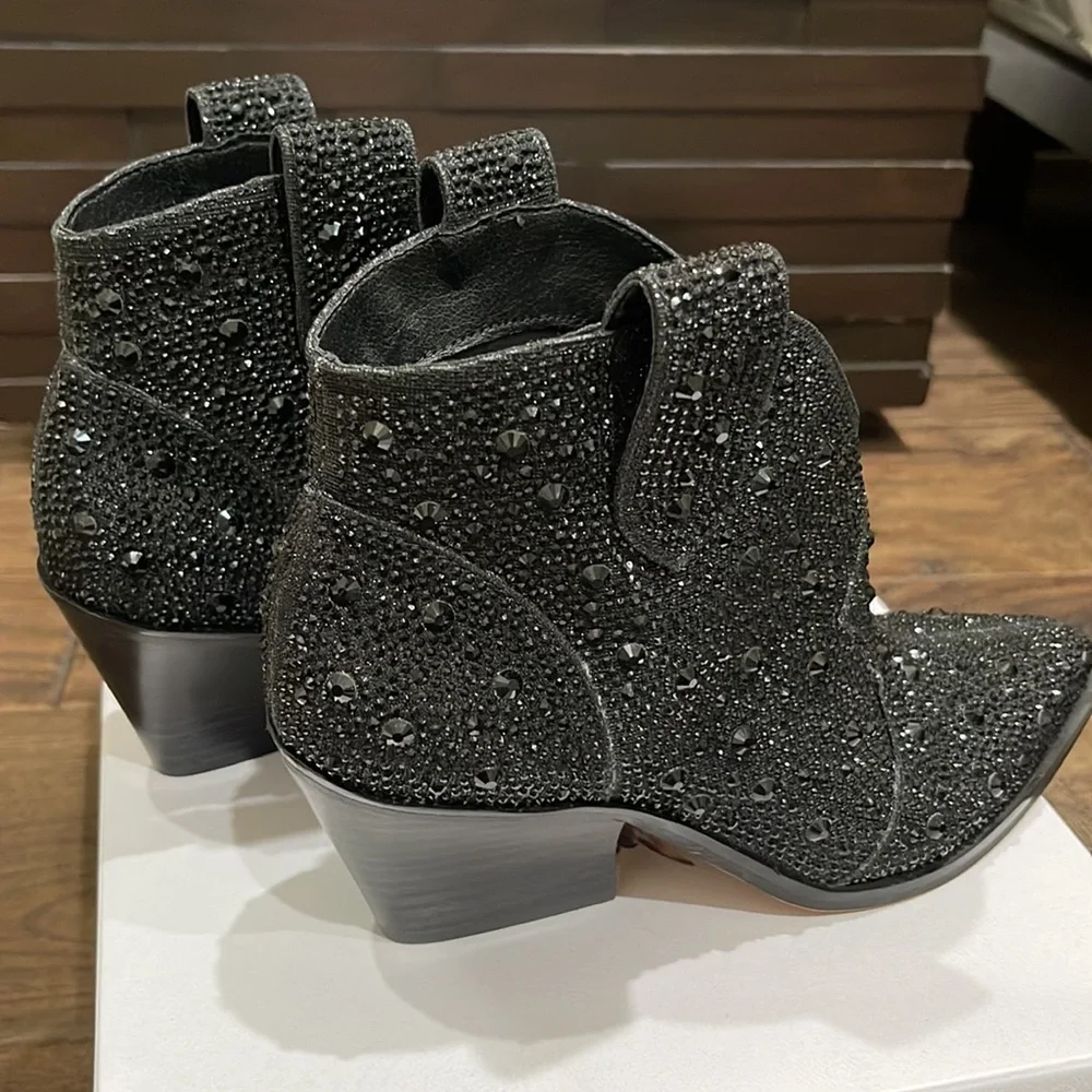 Jessica Simpson  Zadie Bootie Size 5.5